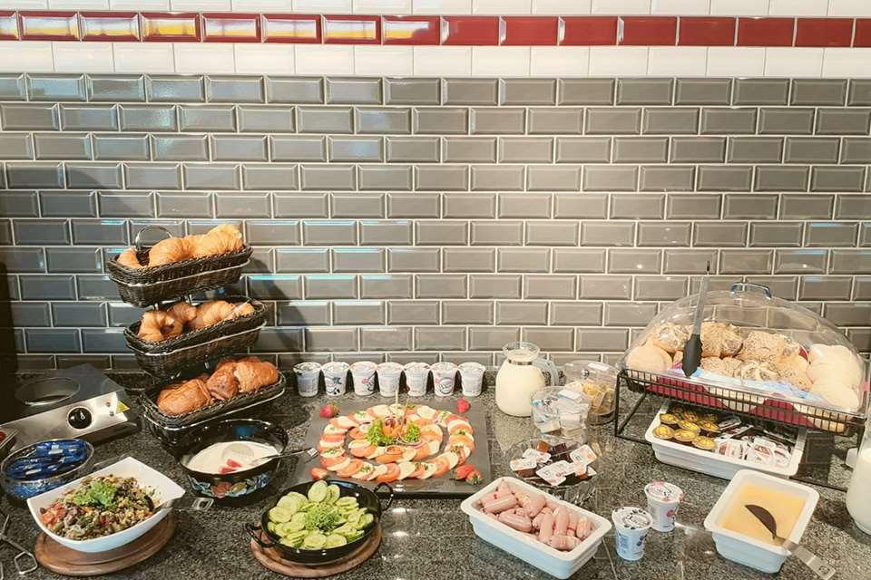 Mcdreams Hotel Muenchen-Nord Eching  Restaurant photo